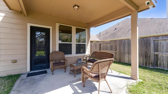 17915 Quiet Loch Lane, Houston, TX 77084