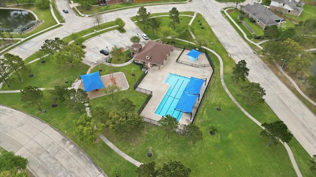 17915 Quiet Loch Lane, Houston, TX 77084