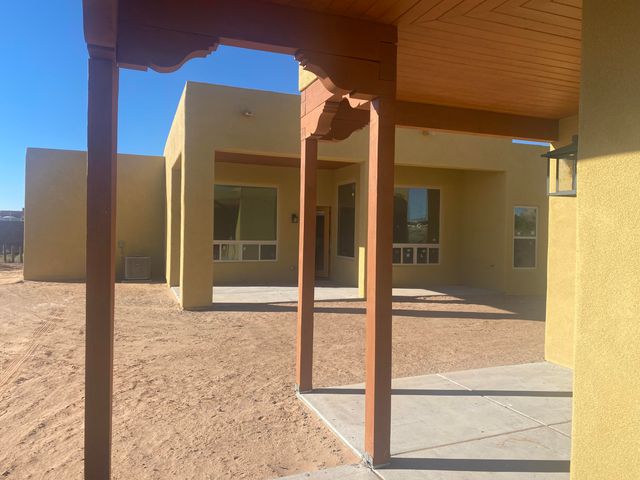 7305 Hapsburg Road NE, Rio Rancho, NM 87144