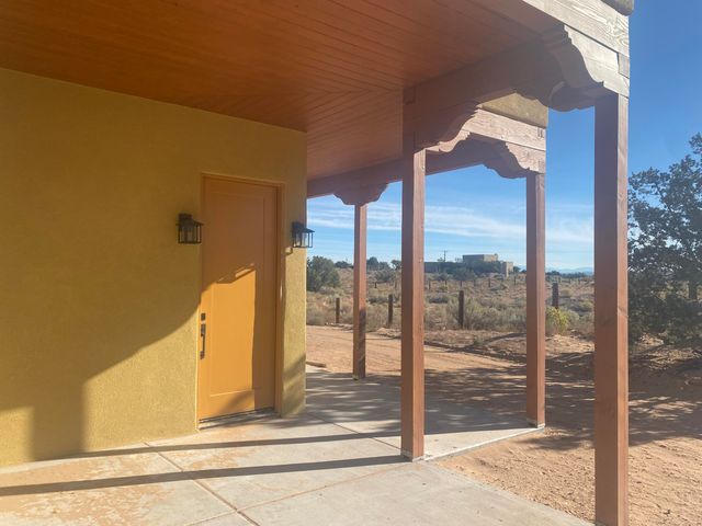 7305 Hapsburg Road NE, Rio Rancho, NM 87144