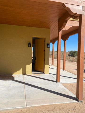 7305 Hapsburg Road NE, Rio Rancho, NM 87144