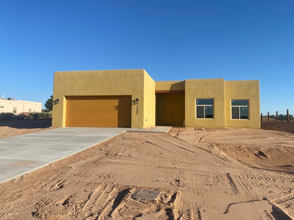 7305 Hapsburg Road NE, Rio Rancho, NM 87144