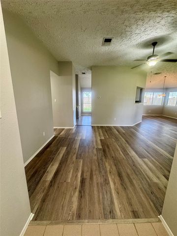 15702 Roxton Ridge Drive, Houston, TX 77598