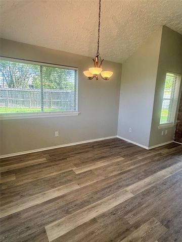 15702 Roxton Ridge Drive, Houston, TX 77598