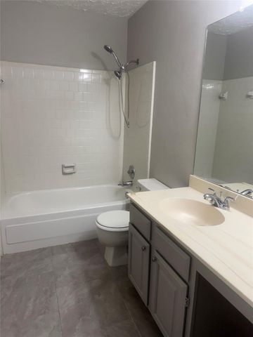 15702 Roxton Ridge Drive, Houston, TX 77598