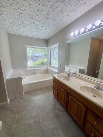 15702 Roxton Ridge Drive, Houston, TX 77598