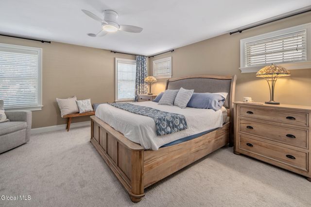 7 N Park Alley, Saratoga Springs, NY 12866