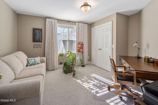 7 N Park Alley, Saratoga Springs, NY 12866