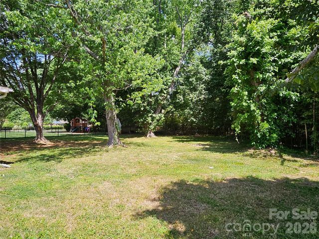 1109 Reid Harkey Road, Matthews, NC 28105
