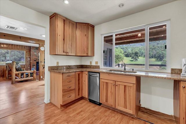 45171 Balch Park Road, Springville, CA 93265