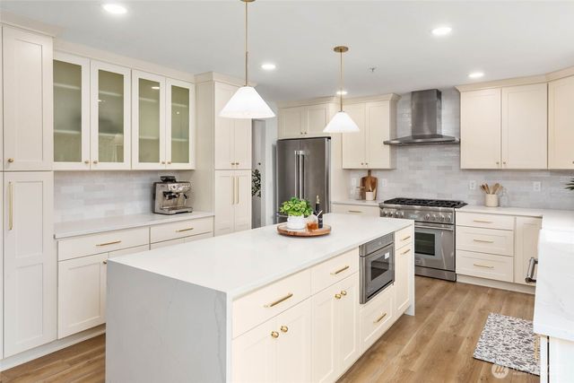 5231 NE 11th Court, Renton, WA 98059