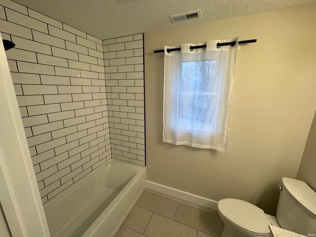 5317 Stellhorn Road, Fort Wayne, IN 46815