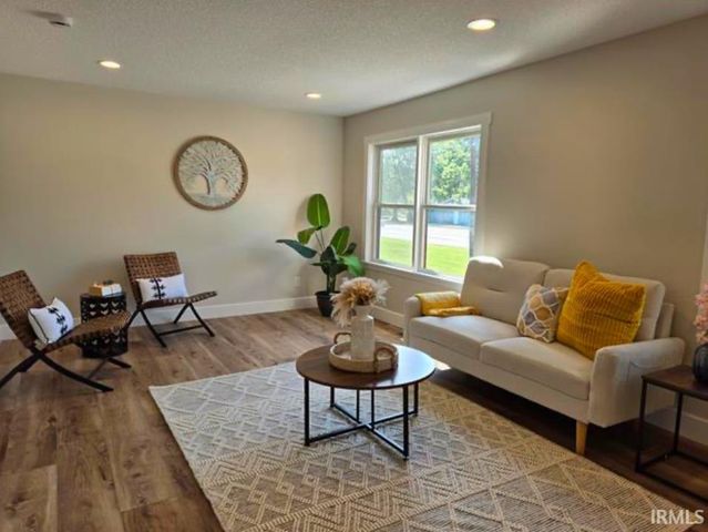 5317 Stellhorn Road, Fort Wayne, IN 46815