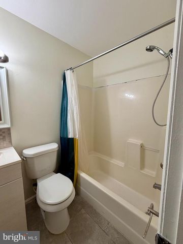 135 WHITBURN PL, Newark, DE 19702