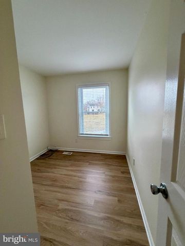 135 WHITBURN PL, Newark, DE 19702