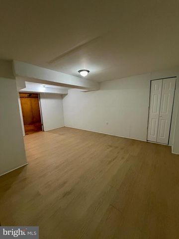 135 WHITBURN PL, Newark, DE 19702