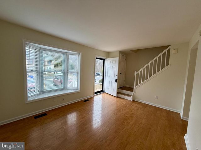 135 WHITBURN PL, Newark, DE 19702