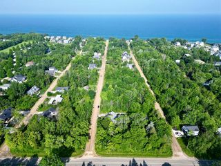 7219 Orchard Road, South Haven, MI 49090