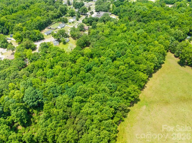 636 Hart Street, Heath Springs, SC 29058