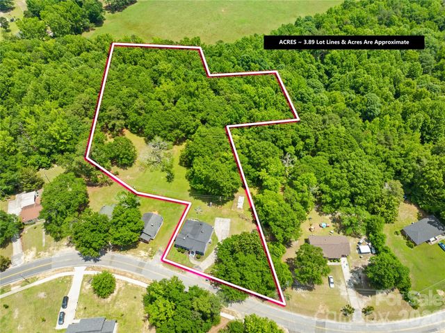 636 Hart Street, Heath Springs, SC 29058