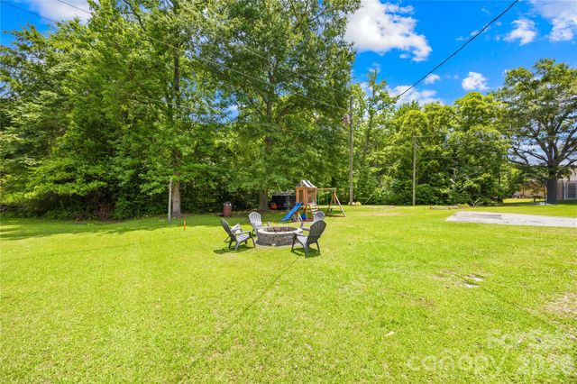 636 Hart Street, Heath Springs, SC 29058