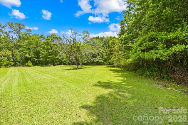 636 Hart Street, Heath Springs, SC 29058