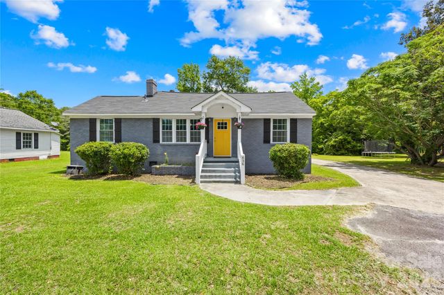 636 Hart Street, Heath Springs, SC 29058