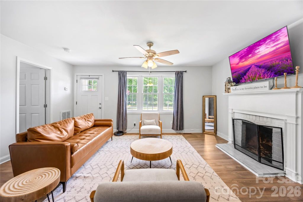 636 Hart Street, Heath Springs, SC 29058