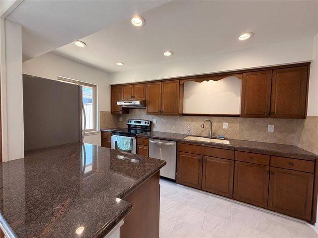 5803 Valley Forge Drive 95, Houston, TX 77057