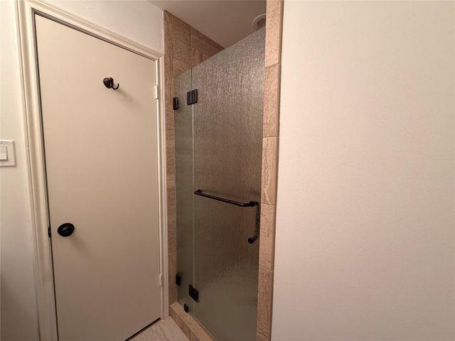 5803 Valley Forge Drive 95, Houston, TX 77057