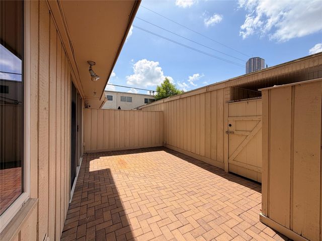 5803 Valley Forge Drive 95, Houston, TX 77057