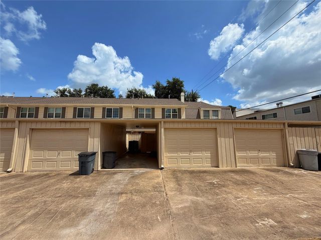 5803 Valley Forge Drive 95, Houston, TX 77057