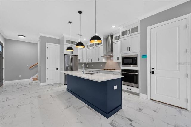 2501 W NORTH A STREET B, Tampa, FL 33609