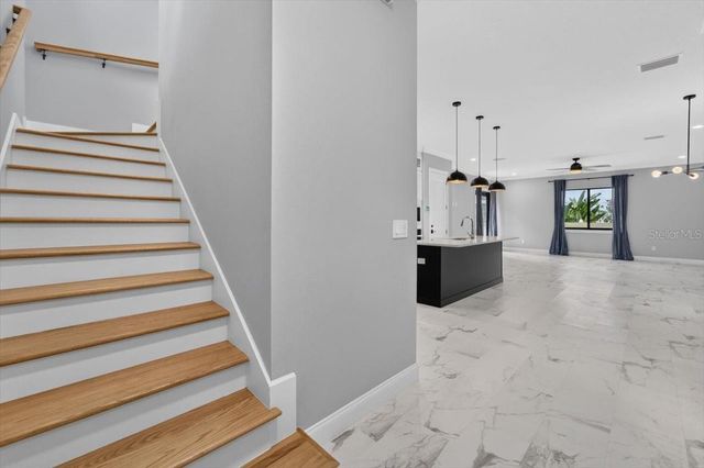 2501 W NORTH A STREET B, Tampa, FL 33609