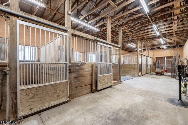 16100 N River RD, Alva, FL 33920