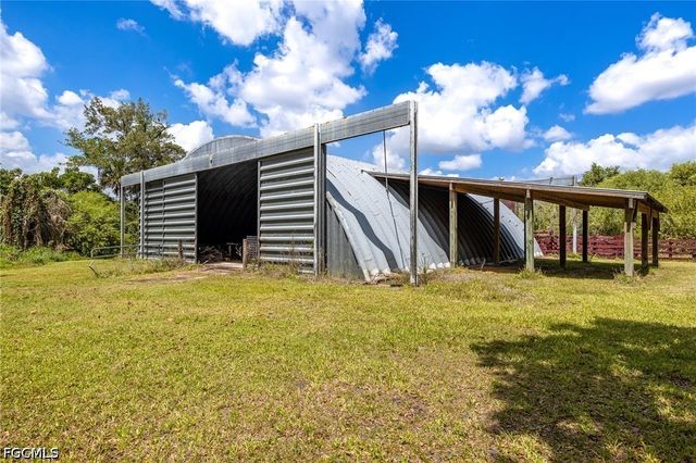 16100 N River RD, Alva, FL 33920
