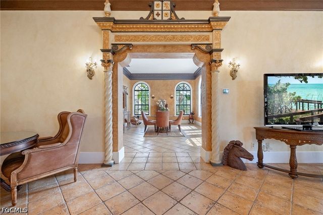 16100 N River RD, Alva, FL 33920