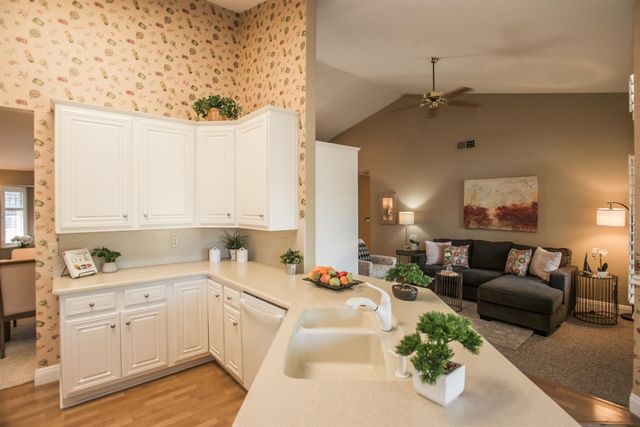 9513 Laguna Lake Way, Elk Grove, CA 95758