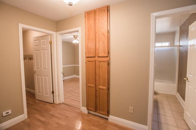 9513 Laguna Lake Way, Elk Grove, CA 95758