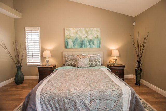 9513 Laguna Lake Way, Elk Grove, CA 95758