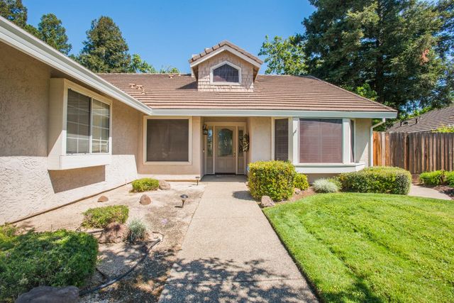 9513 Laguna Lake Way, Elk Grove, CA 95758