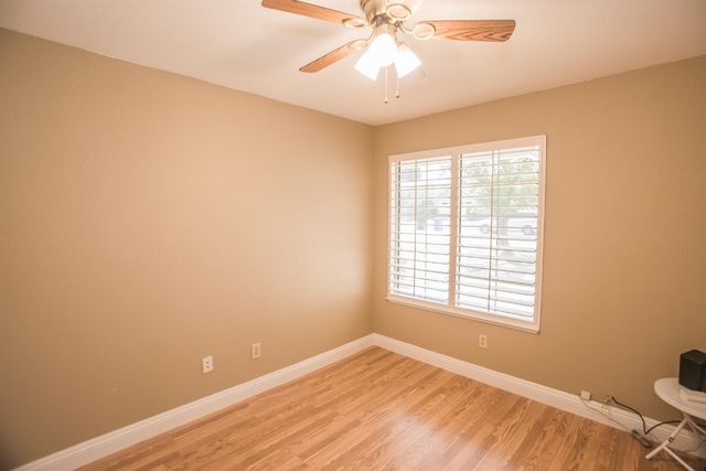 9513 Laguna Lake Way, Elk Grove, CA 95758