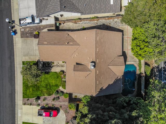 9513 Laguna Lake Way, Elk Grove, CA 95758