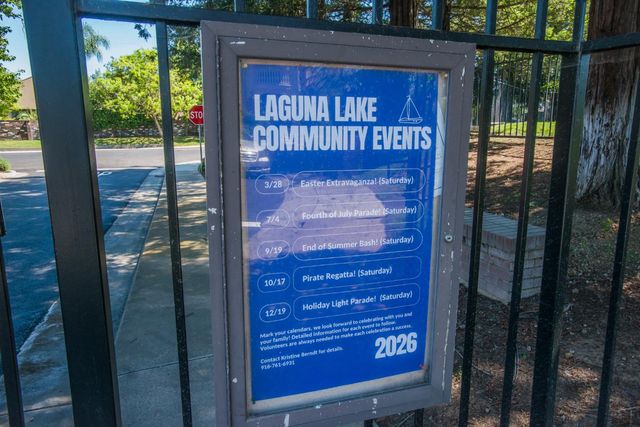 9513 Laguna Lake Way, Elk Grove, CA 95758