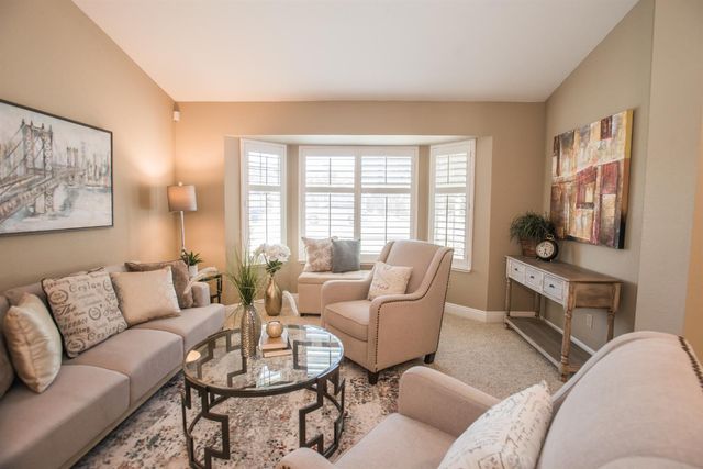 9513 Laguna Lake Way, Elk Grove, CA 95758