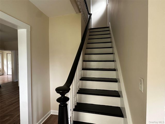 245 Lattintown Road, Marlboro, NY 12542