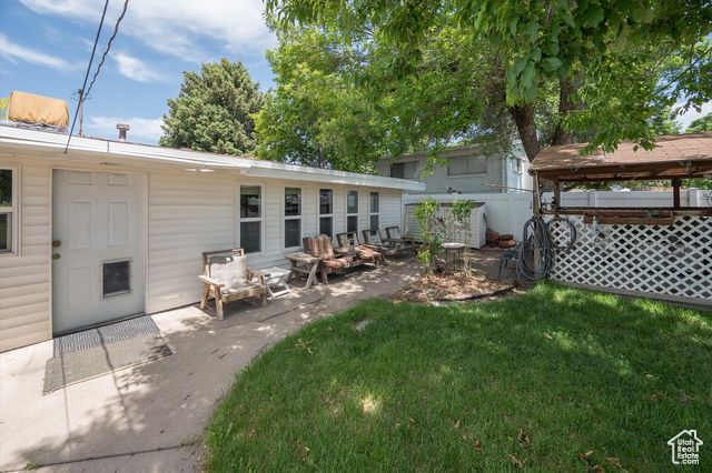 327 W 350 S, Kaysville, UT 84037