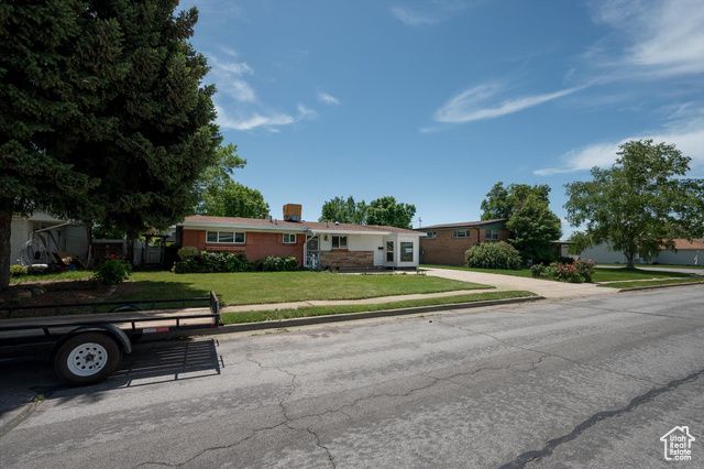 327 W 350 S, Kaysville, UT 84037