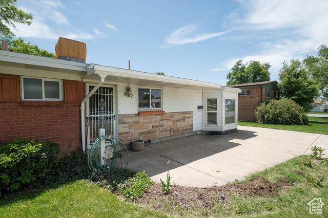 327 W 350 S, Kaysville, UT 84037