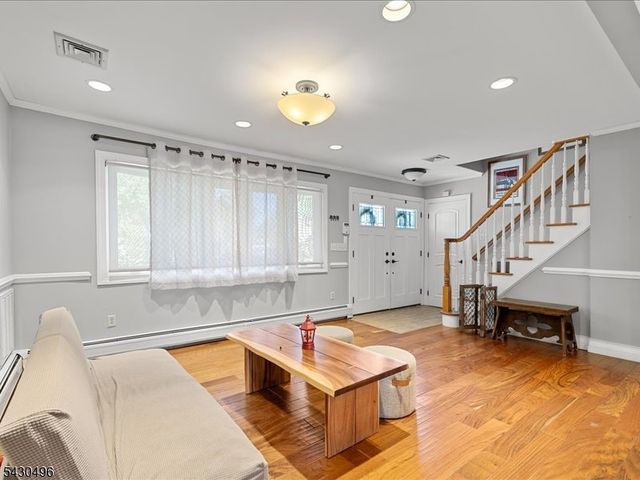 71 Bergen Dr, Little Falls Twp., NJ 07424
